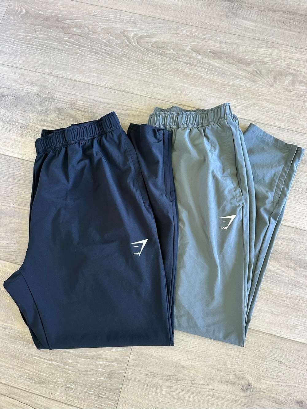 2 pair Menβs Gymshark joggers